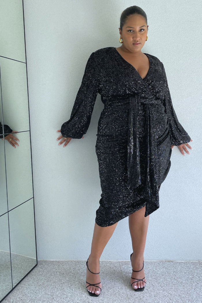 The Bacio Sequin Dress Black